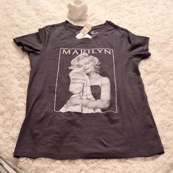 H&M Tops - H&M Gray Marilyn Monroe Graphic Tee Size XS-TP